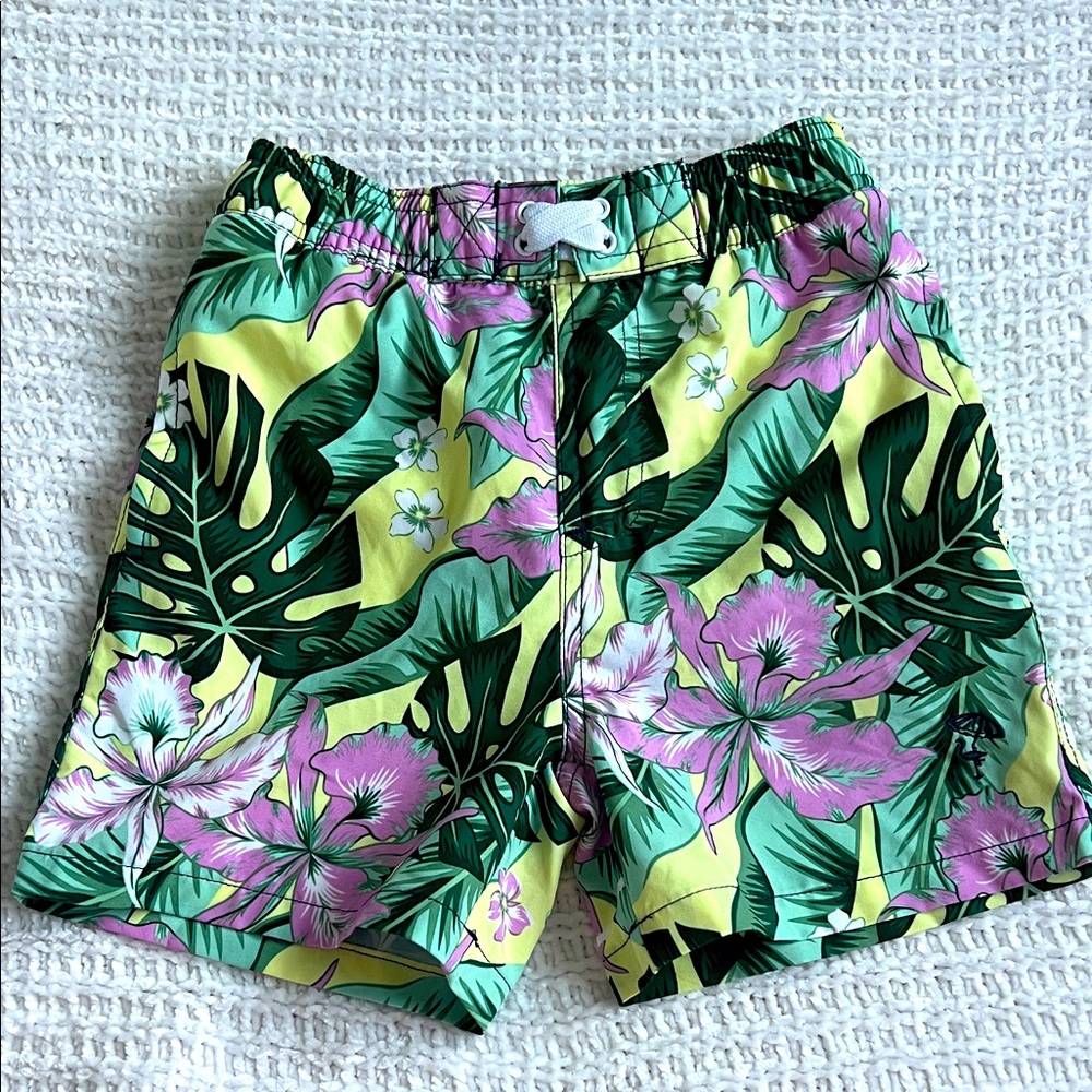 Shade critters. Size 3T swim trunks